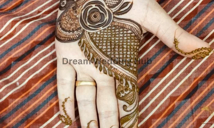 Vaishalis Mehndi Art